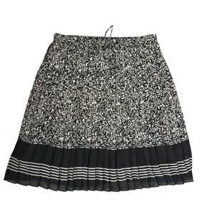 Trisisto Women's Size L Black and White Pleated Floral Knee Length Skirt #3534